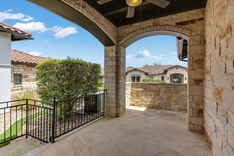 Property photo 31