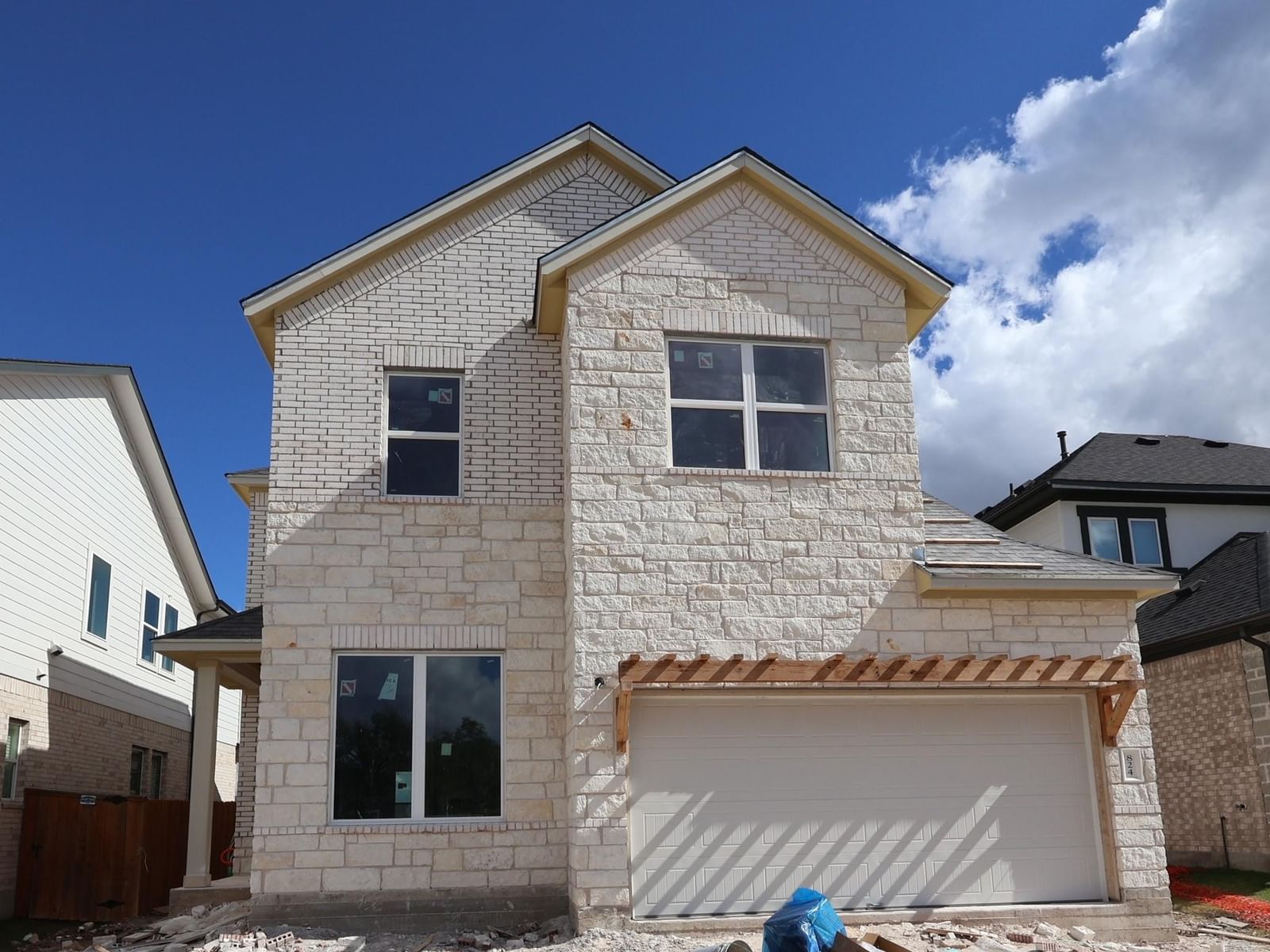 824 Corvallis DR - Photo 1