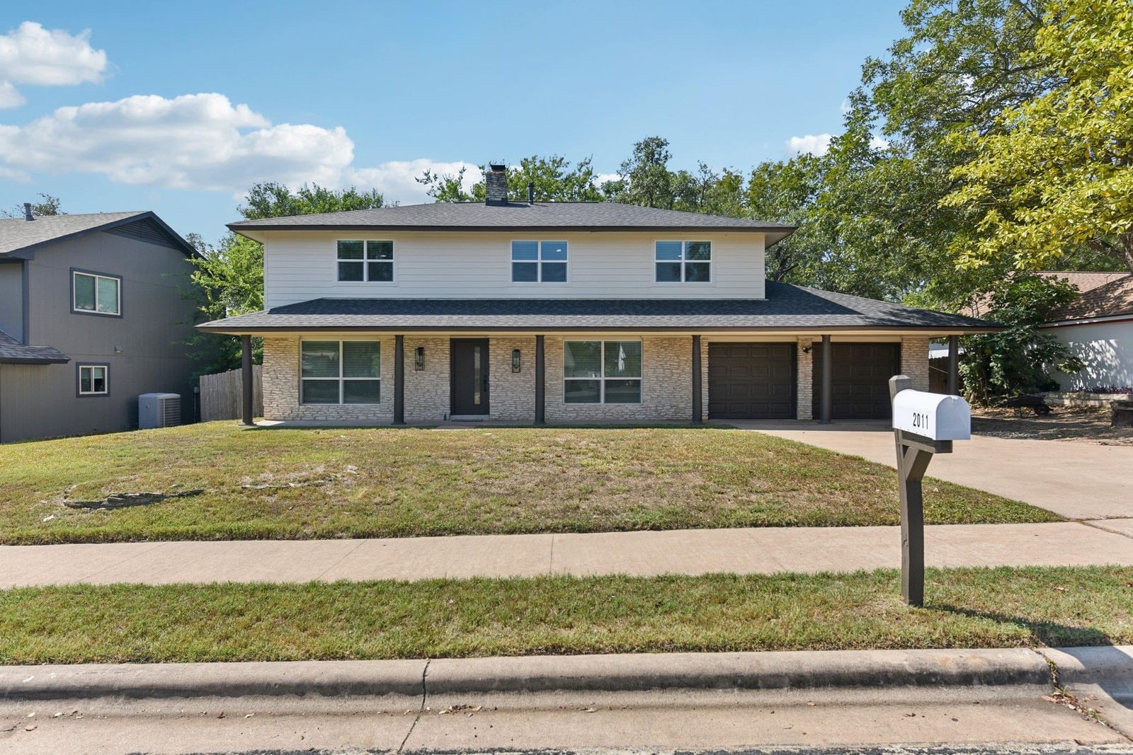 2011 Malvern Hill DR - Photo 1