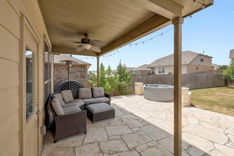 Property photo 28