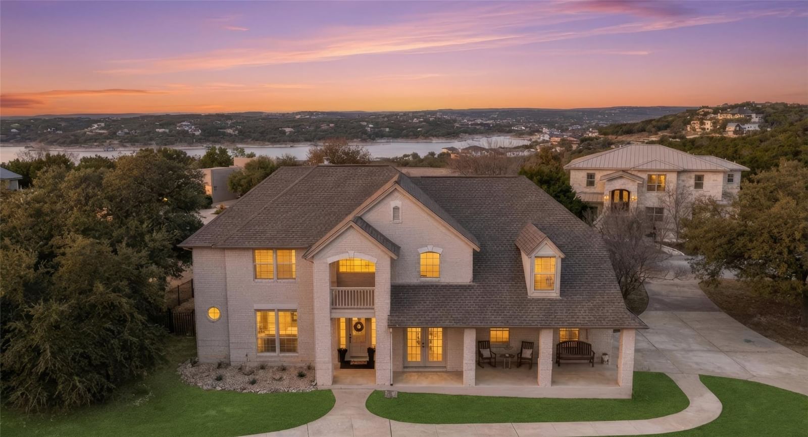 18702 Venture DR - Photo 1