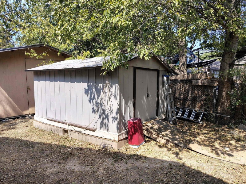 Property photo 33