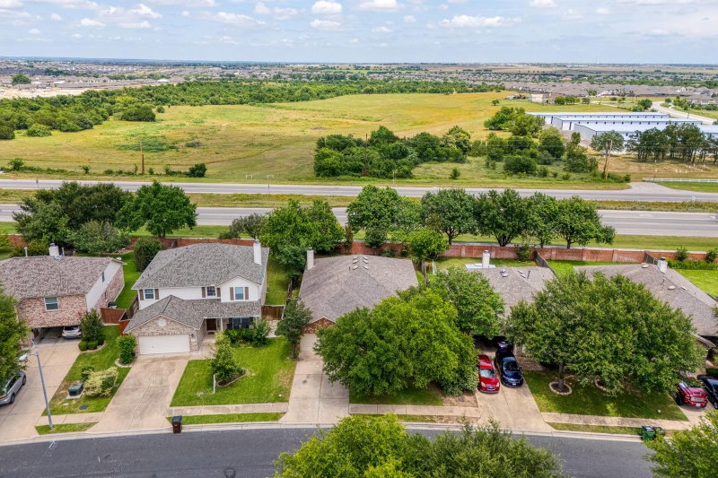 Property photo 31
