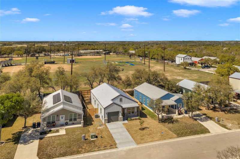 Property photo 37