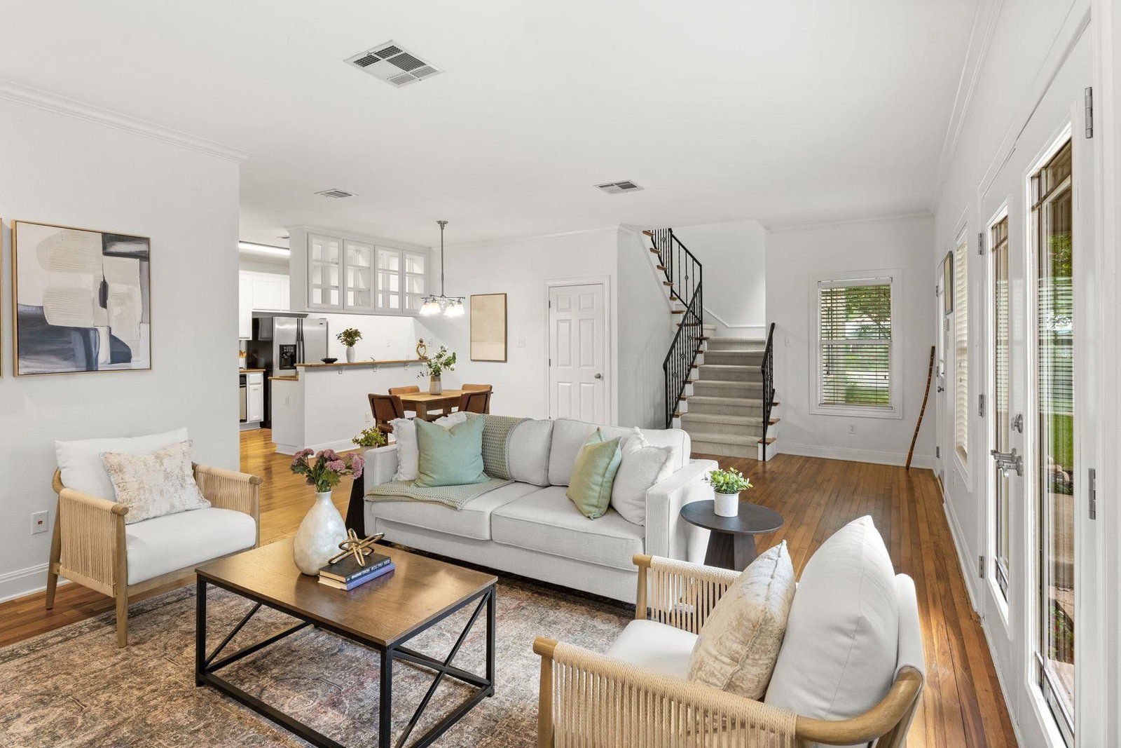 1507 Elton LN #B - Photo 1