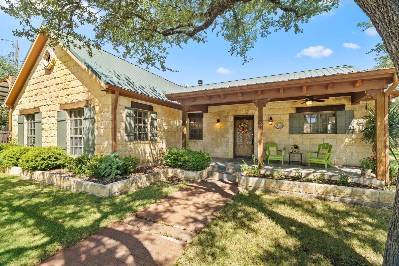 102 Camm Lary CIR - Photo 1