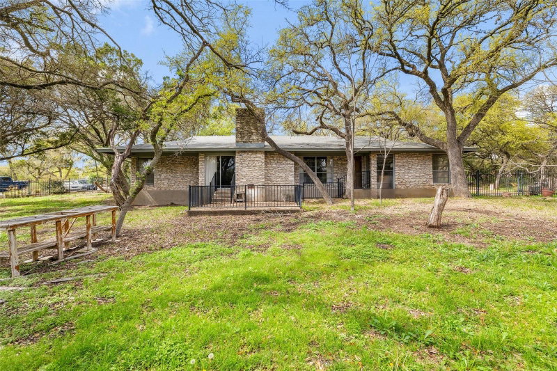 Property photo 35