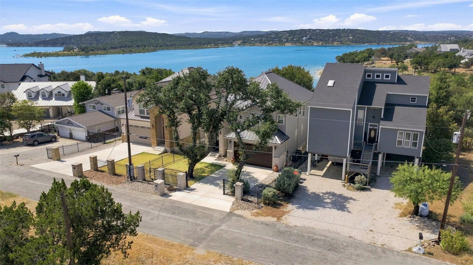 174 Edge Hill DR - Photo 1