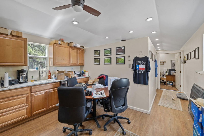 Property photo 35