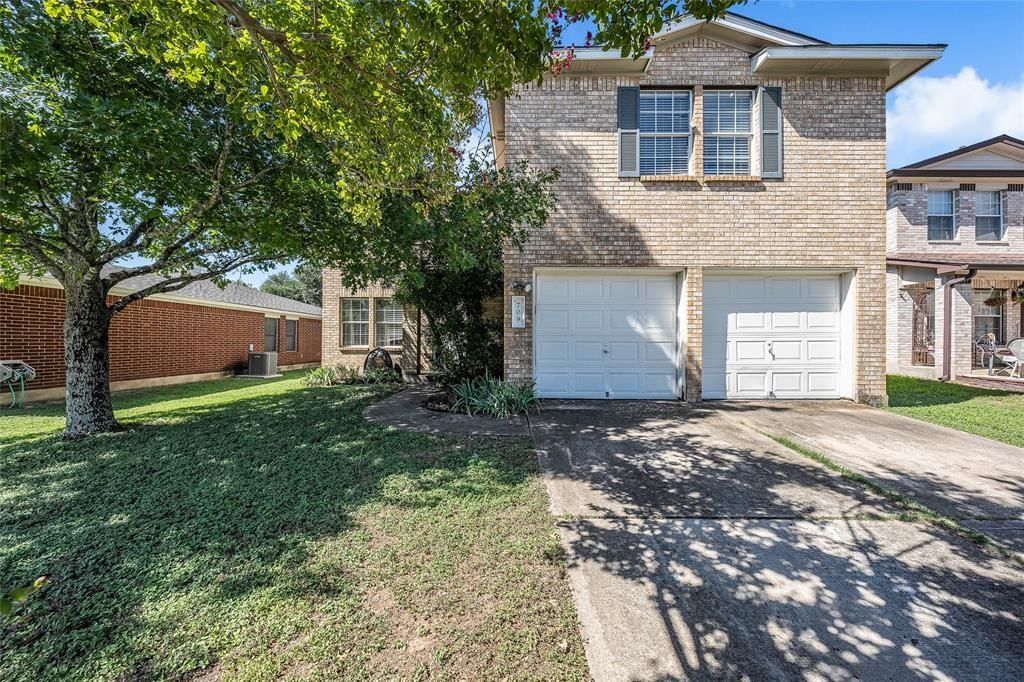709 Black Isle DR - Photo 1
