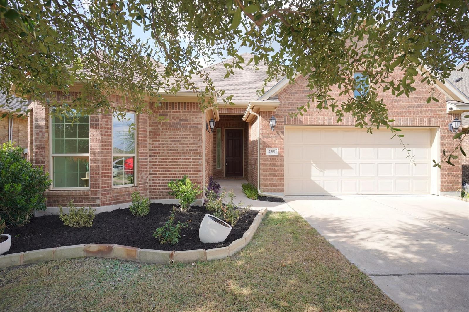 2301 Yaupon Range DR - Photo 1