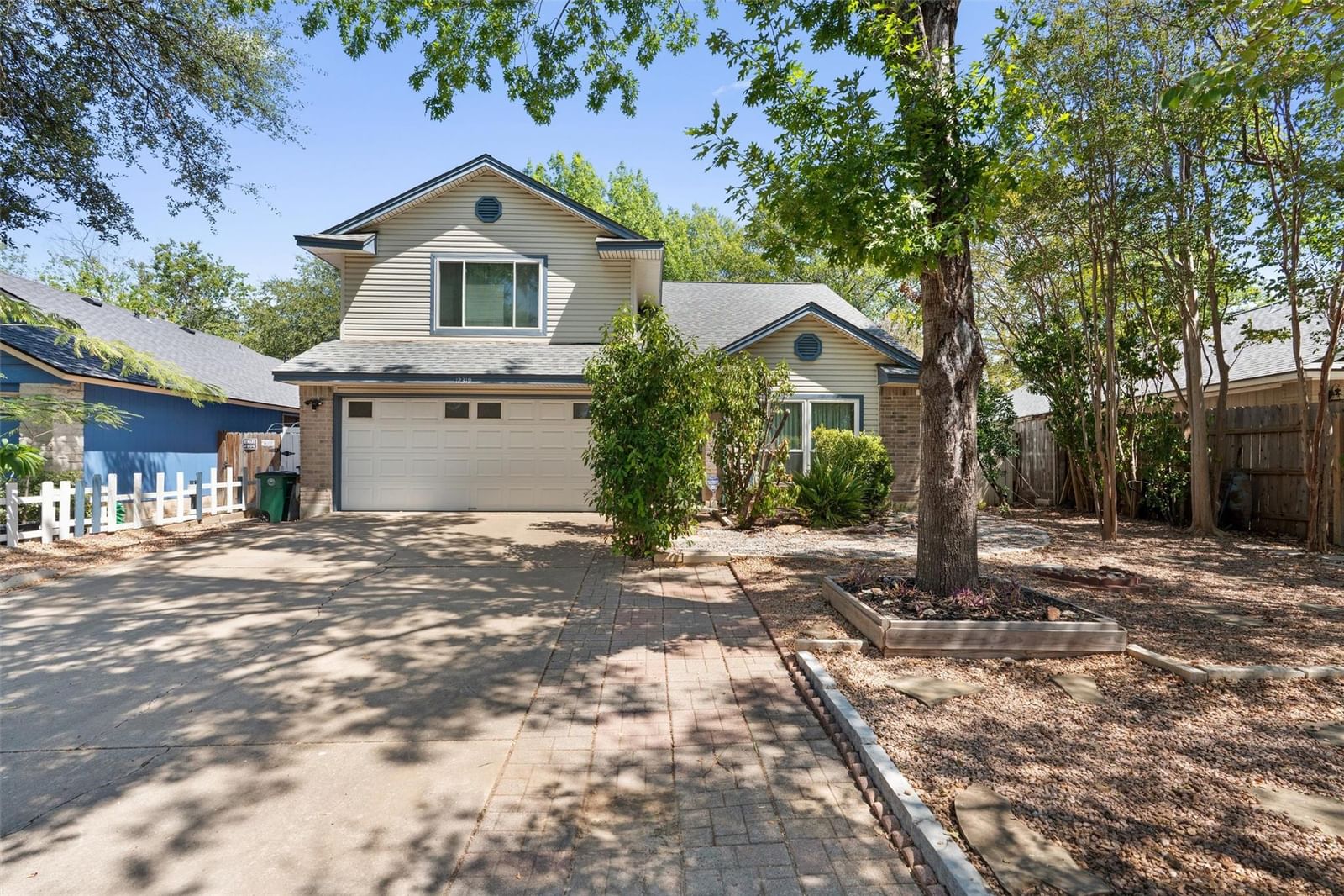 12319 Yarmont WAY - Photo 1