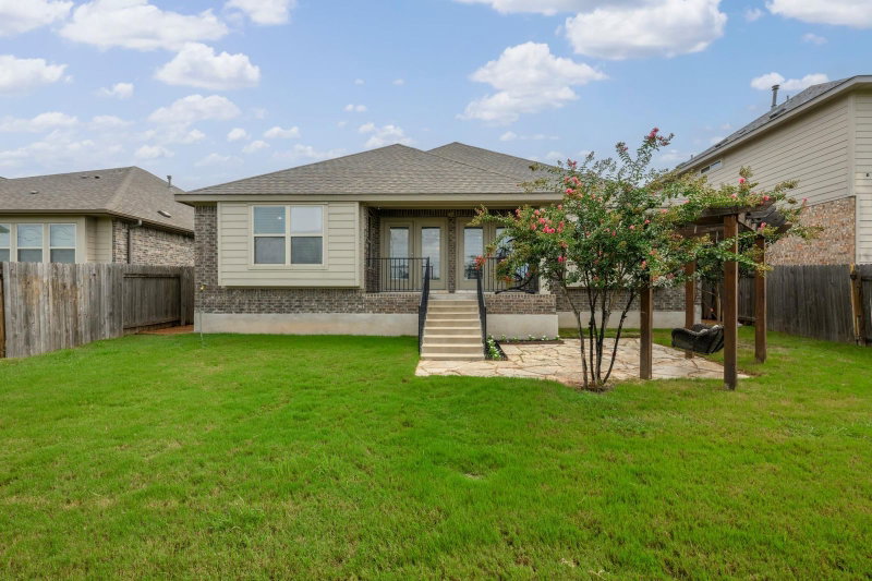 Property photo 32