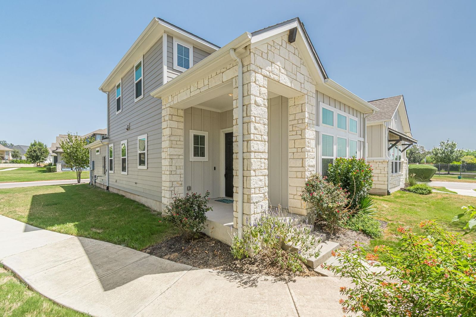 105 Harborside DR #102 - Photo 1