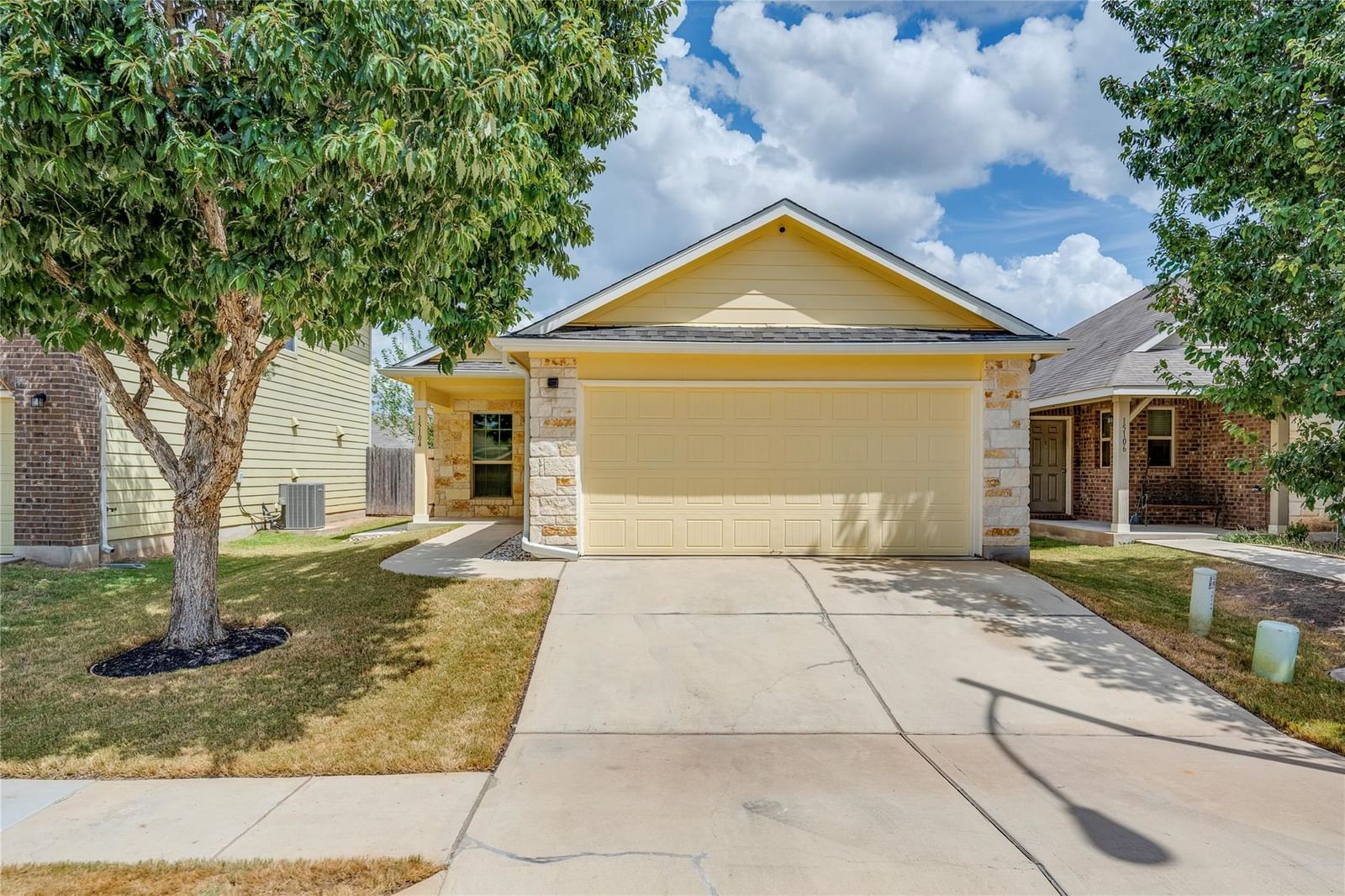 15104 Verela DR - Photo 1