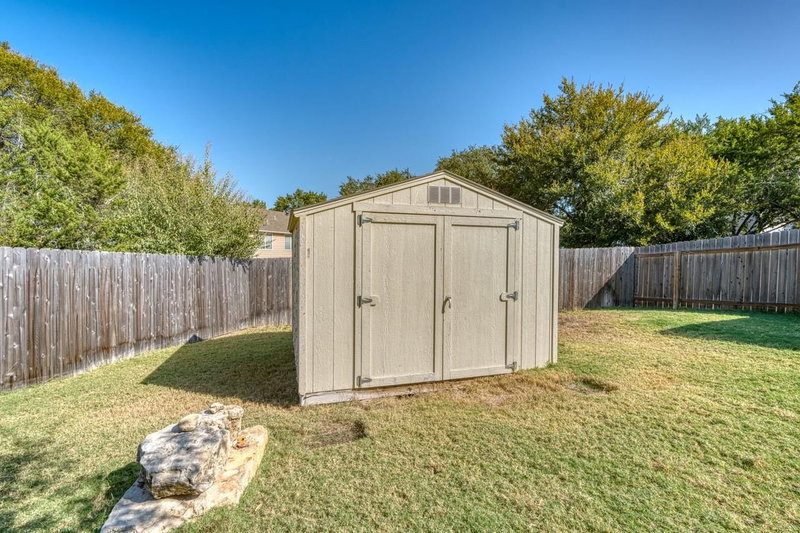 Property photo 38