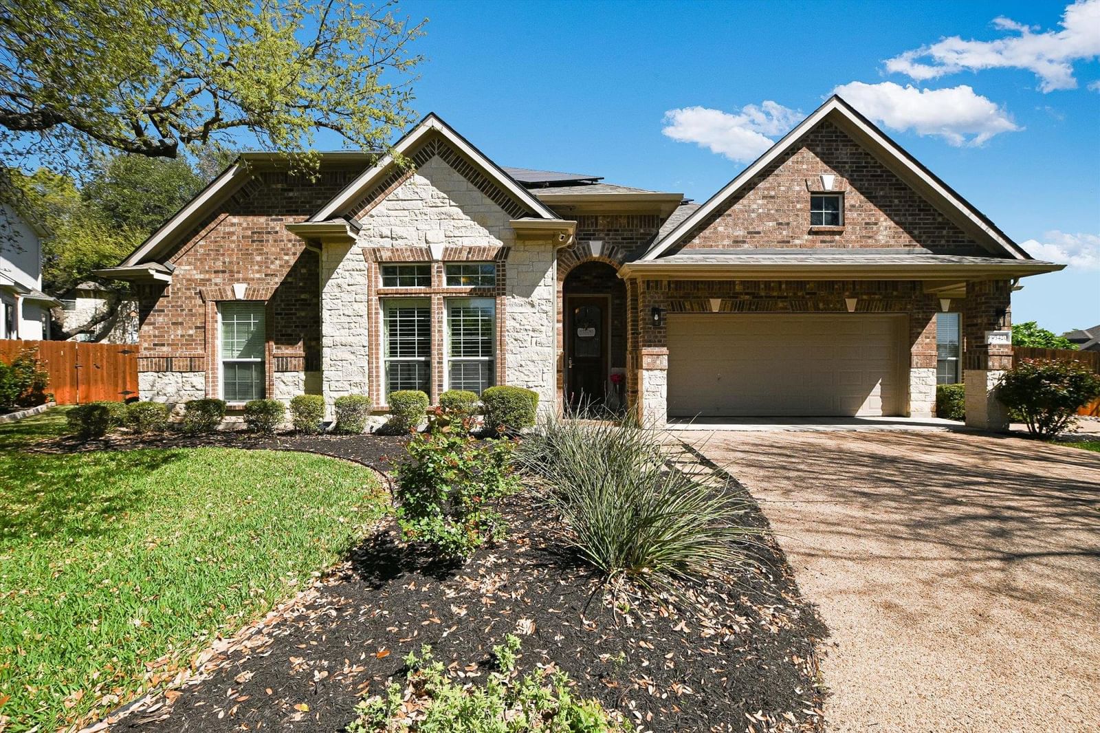 3420 Carya CT - Photo 1