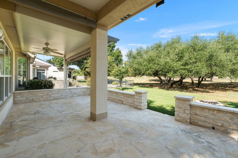 Property photo 28