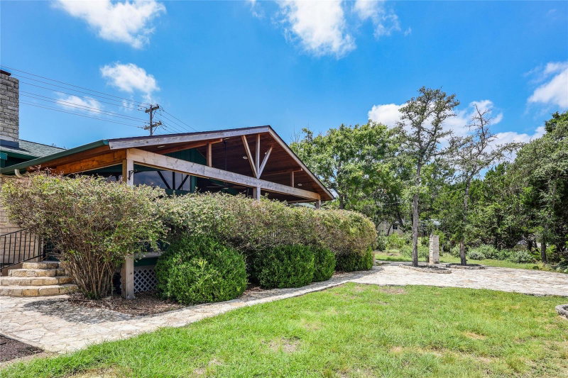 Property photo 32