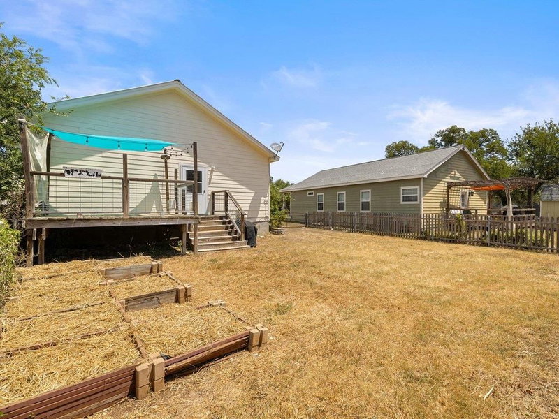 Property photo 33