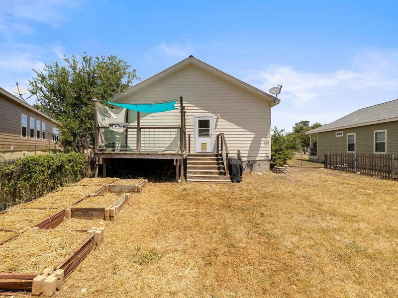 Property photo 35