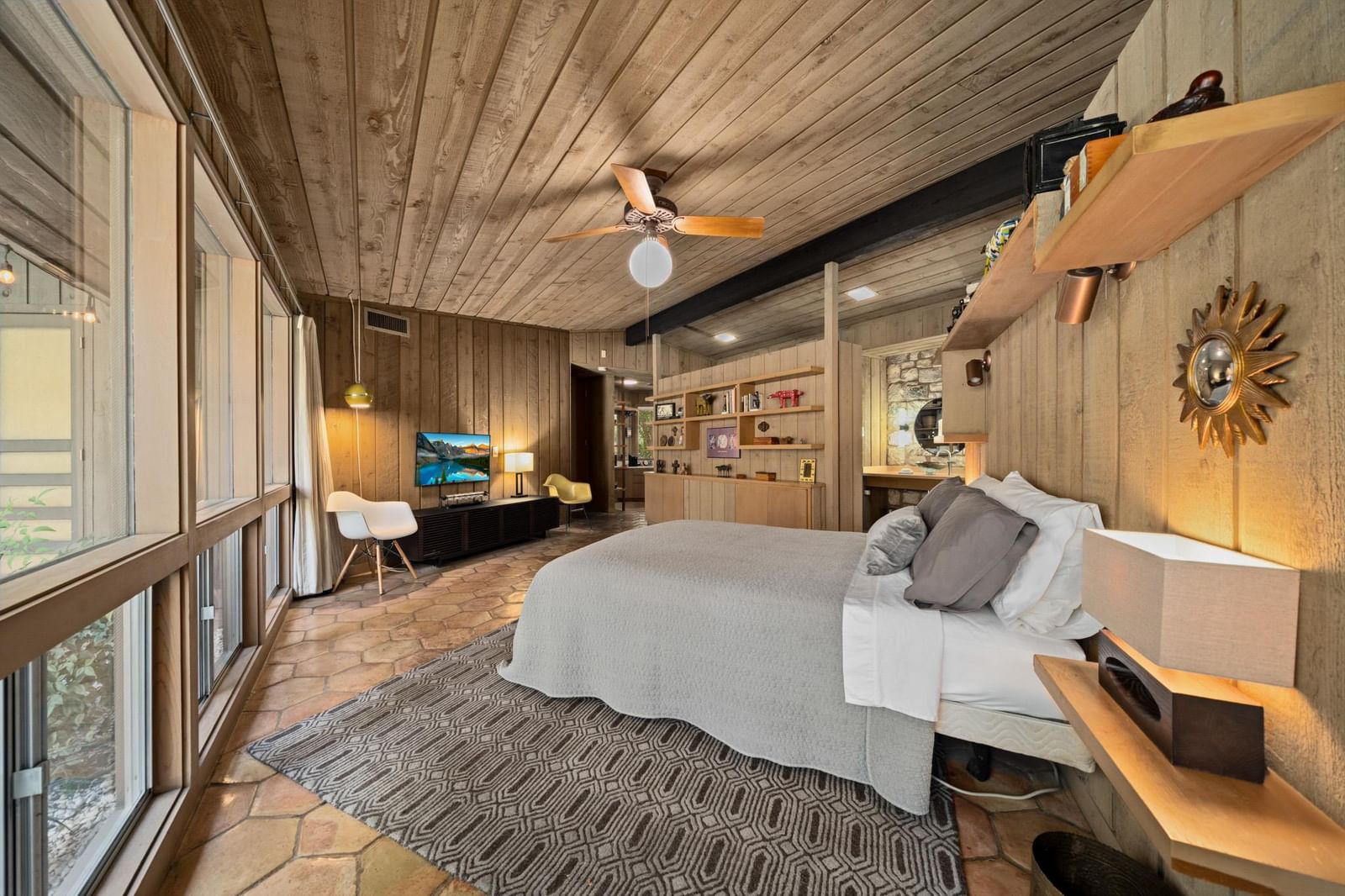 Photo 12