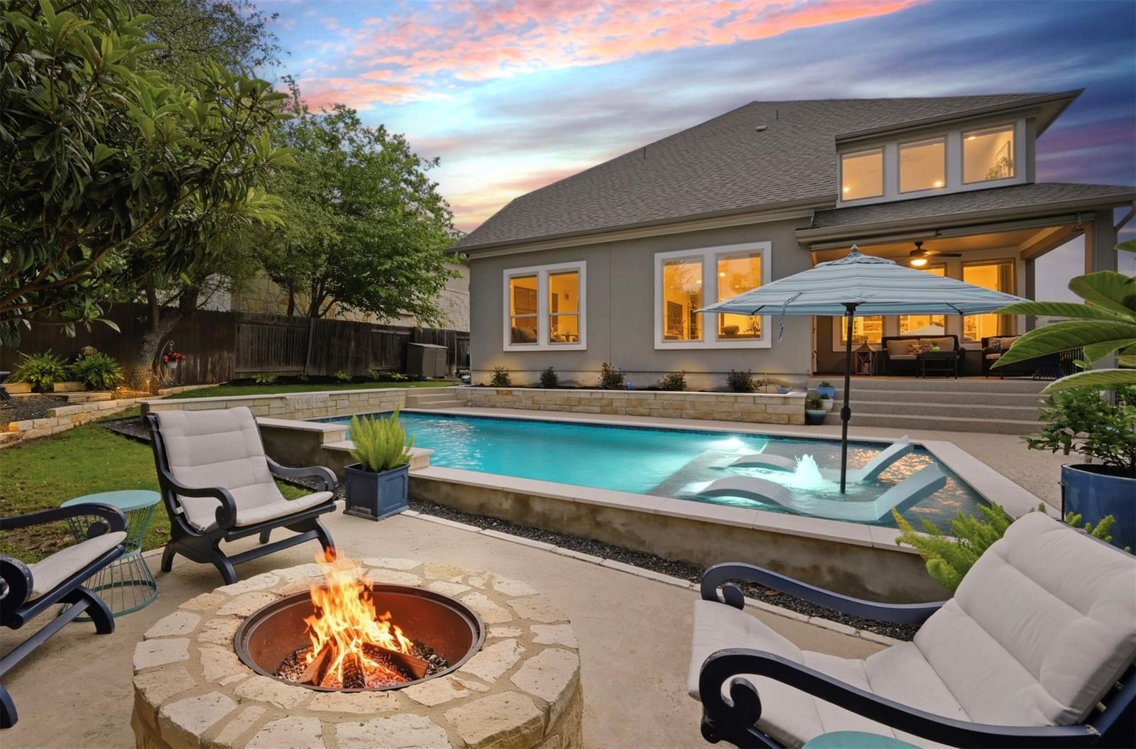 16032 La Rosa DR - Photo 1
