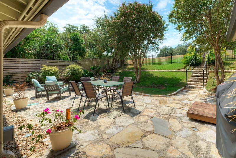 Property photo 32