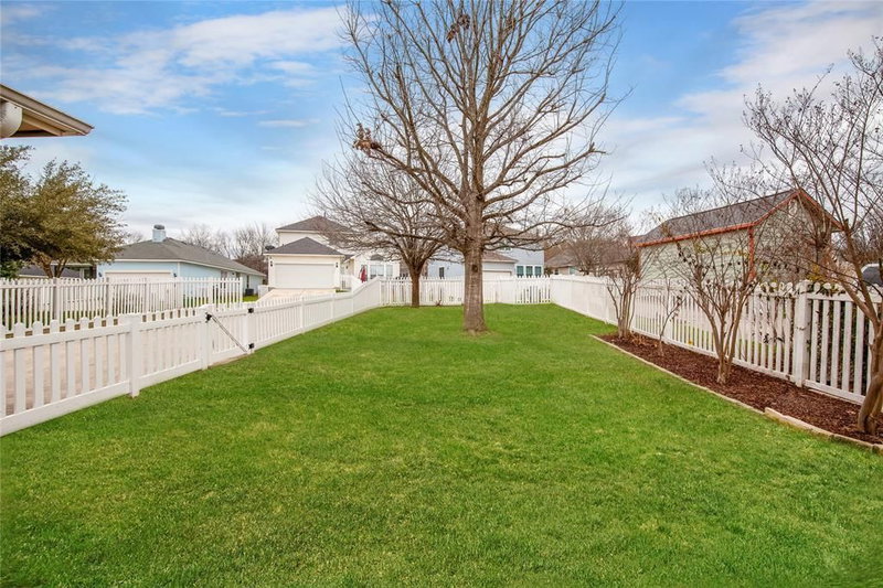 Property photo 37