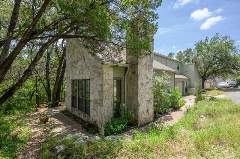 Property photo 31
