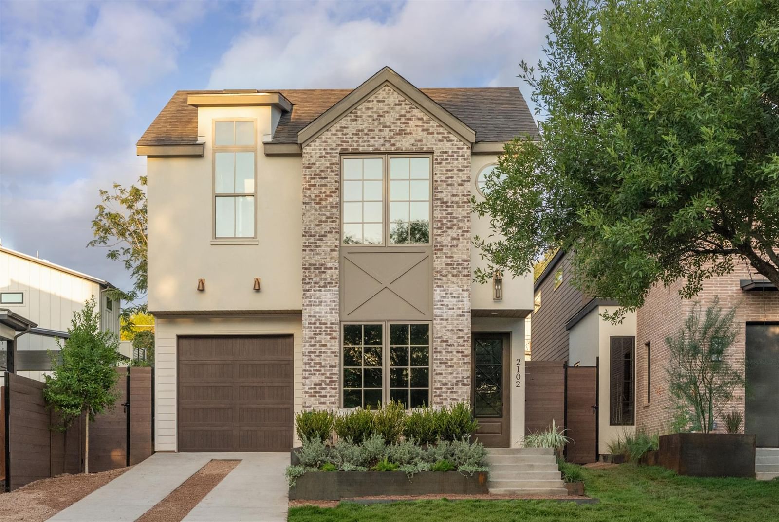 2102 Palo Pinto DR - Photo 1