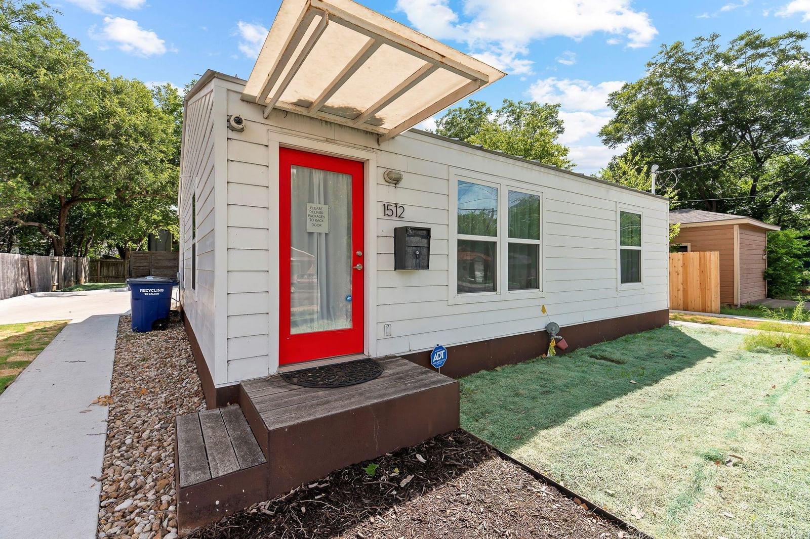 1512 W Koenig Lane LN - Photo 1