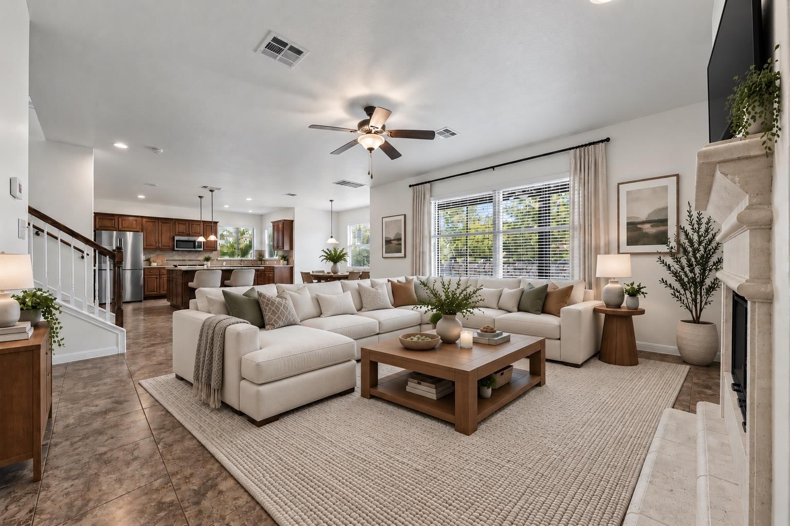 606 Irvin DR - Photo 1