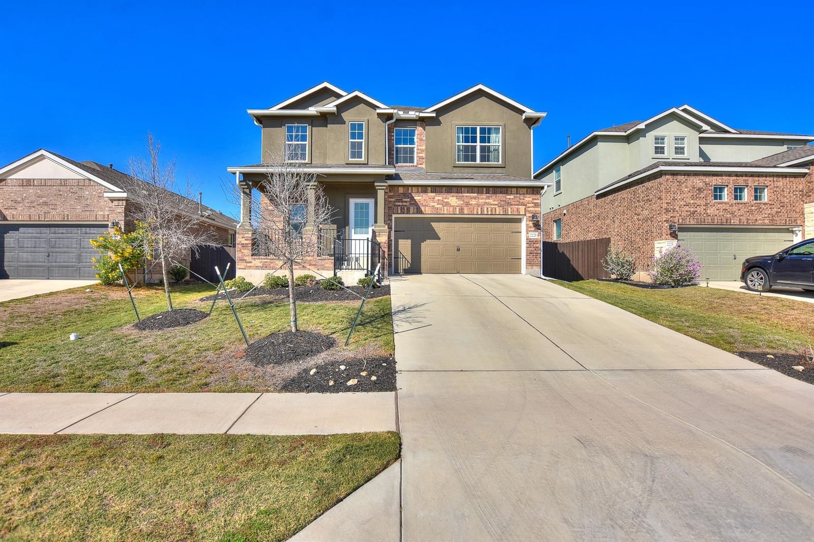 2221 Four Waters LOOP - Photo 1
