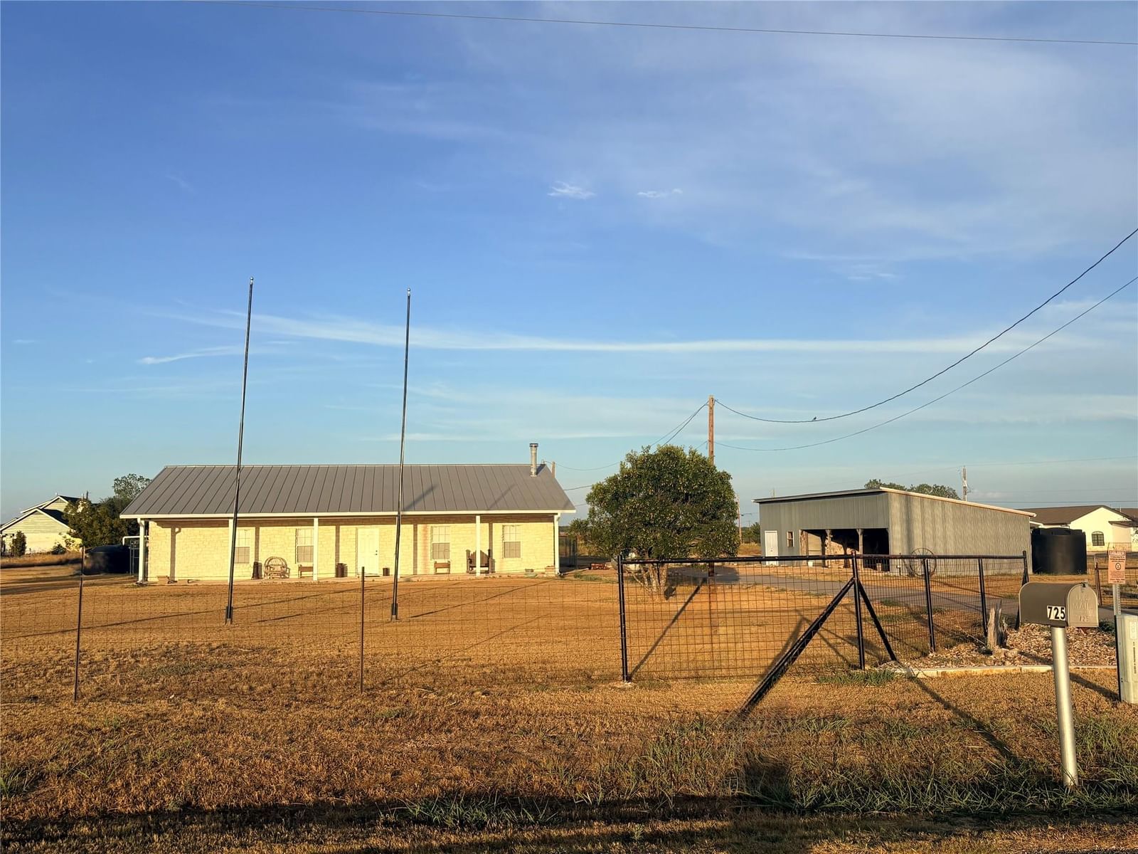 725 County Road 124 - Photo 1