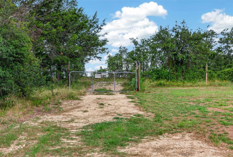 Property photo 34