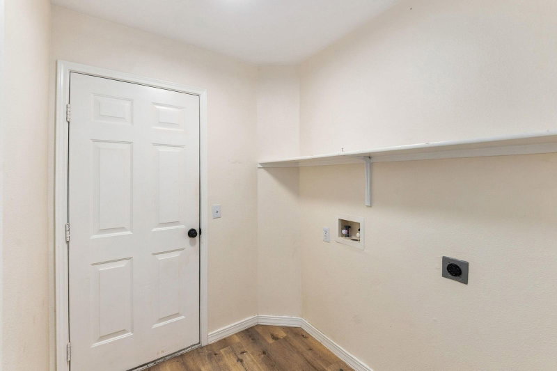 Property photo 31