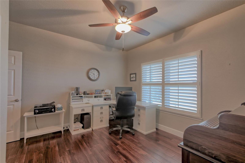 Property photo 28