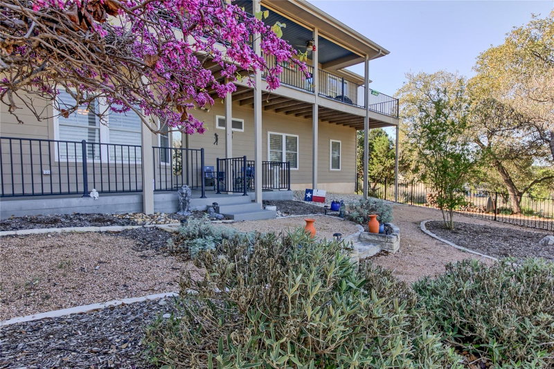 Property photo 33