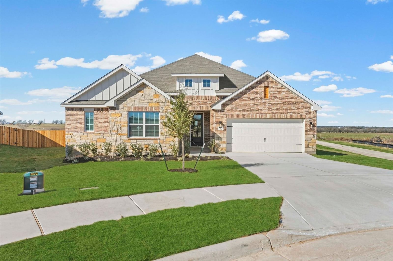 521 W Luna Blue LN - Photo 1