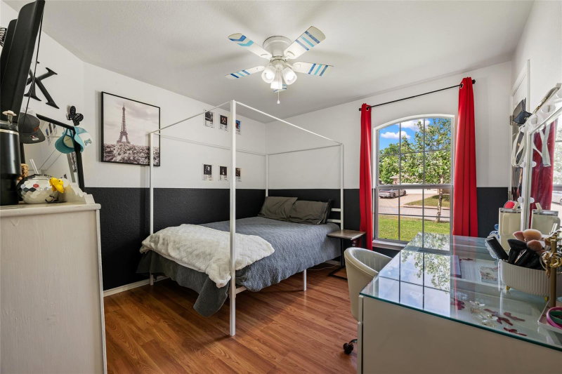 Property photo 28