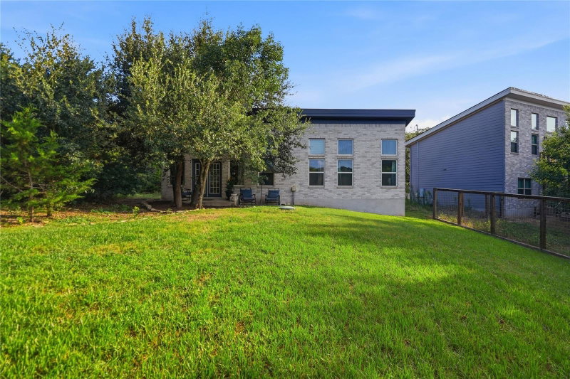 Property photo 28