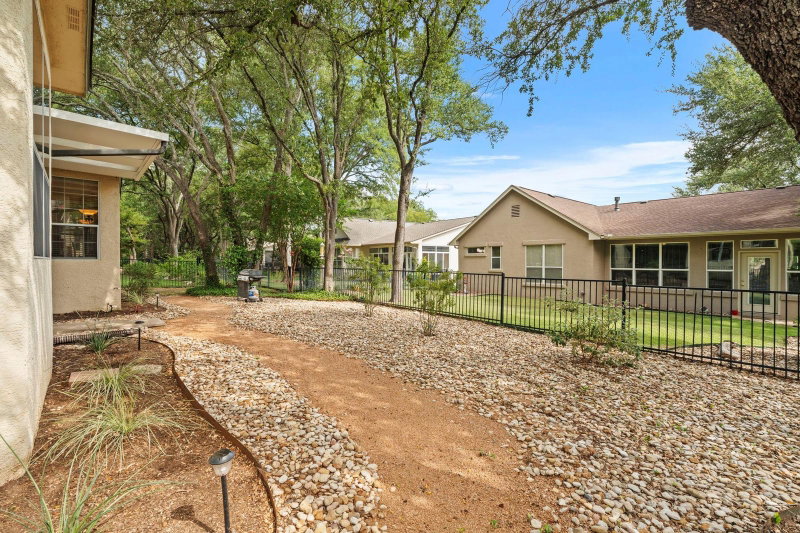 Property photo 36