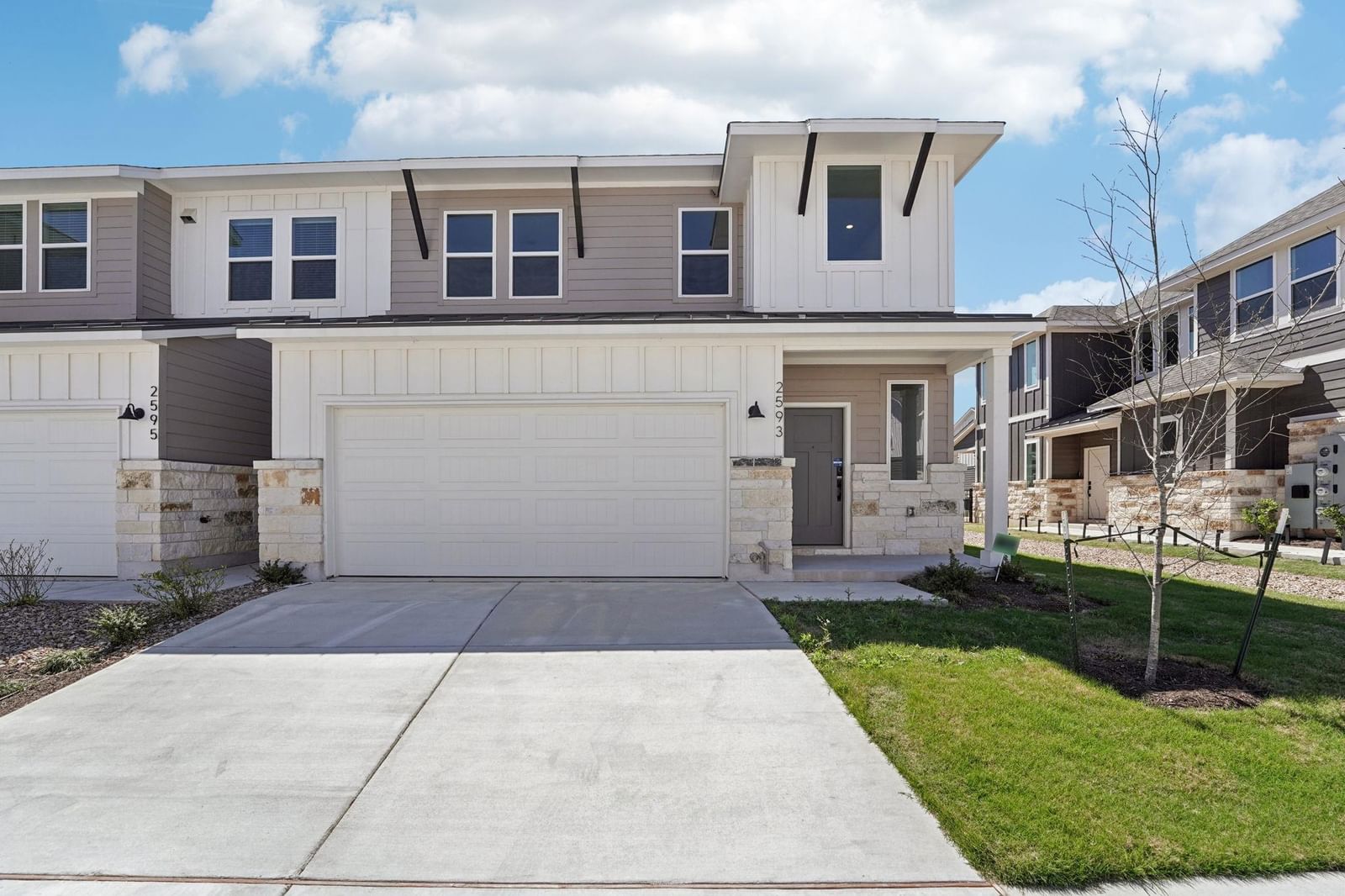 2593 Jack Nora WAY - Photo 1