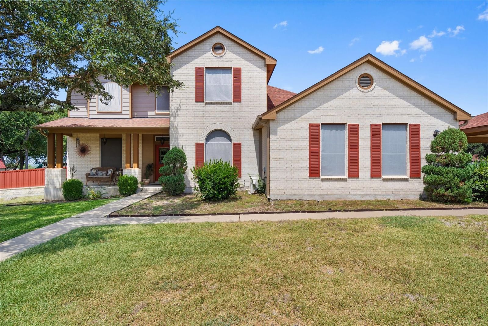 570 Crossland DR - Photo 1
