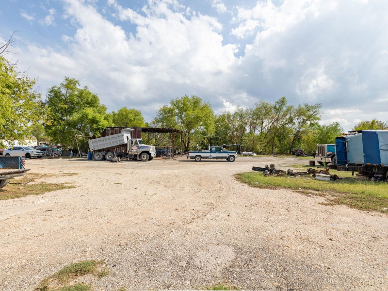 Property photo 24