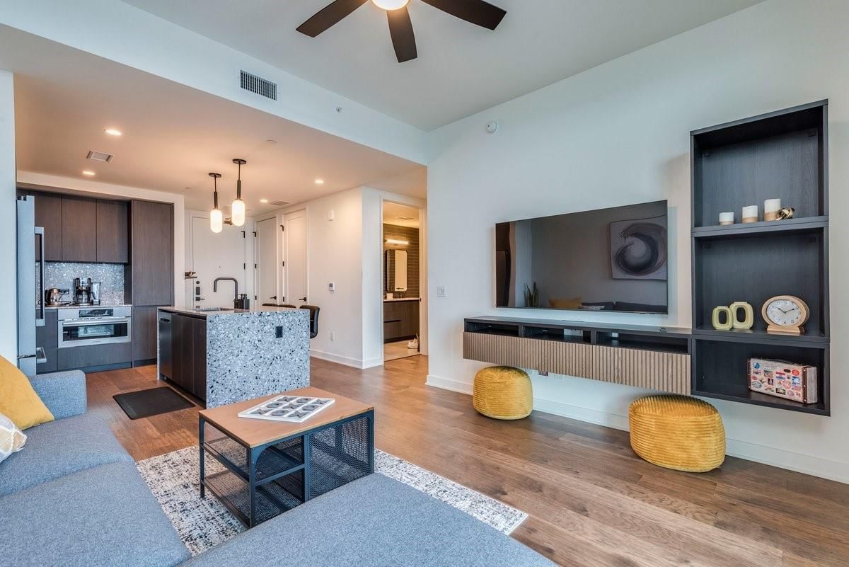 84 East Ave #1902 - Photo 1