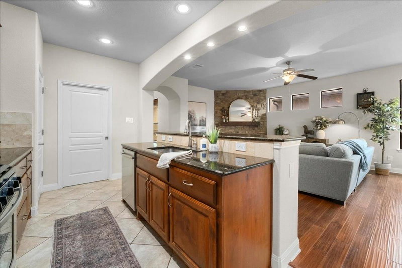 Property photo 28