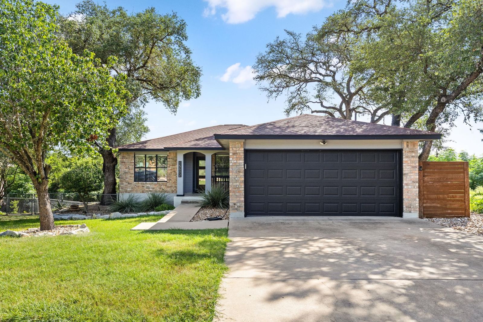15602 Cedar Ledge ST - Photo 1