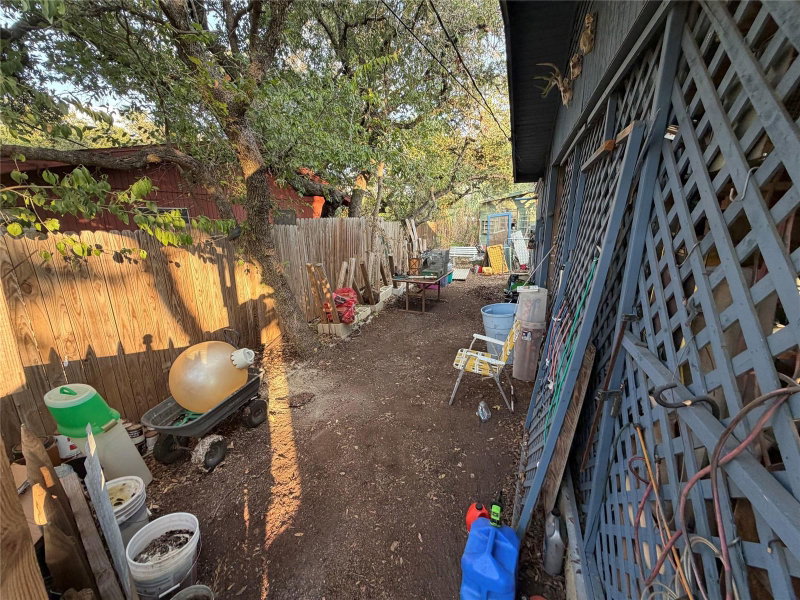 Property photo 30
